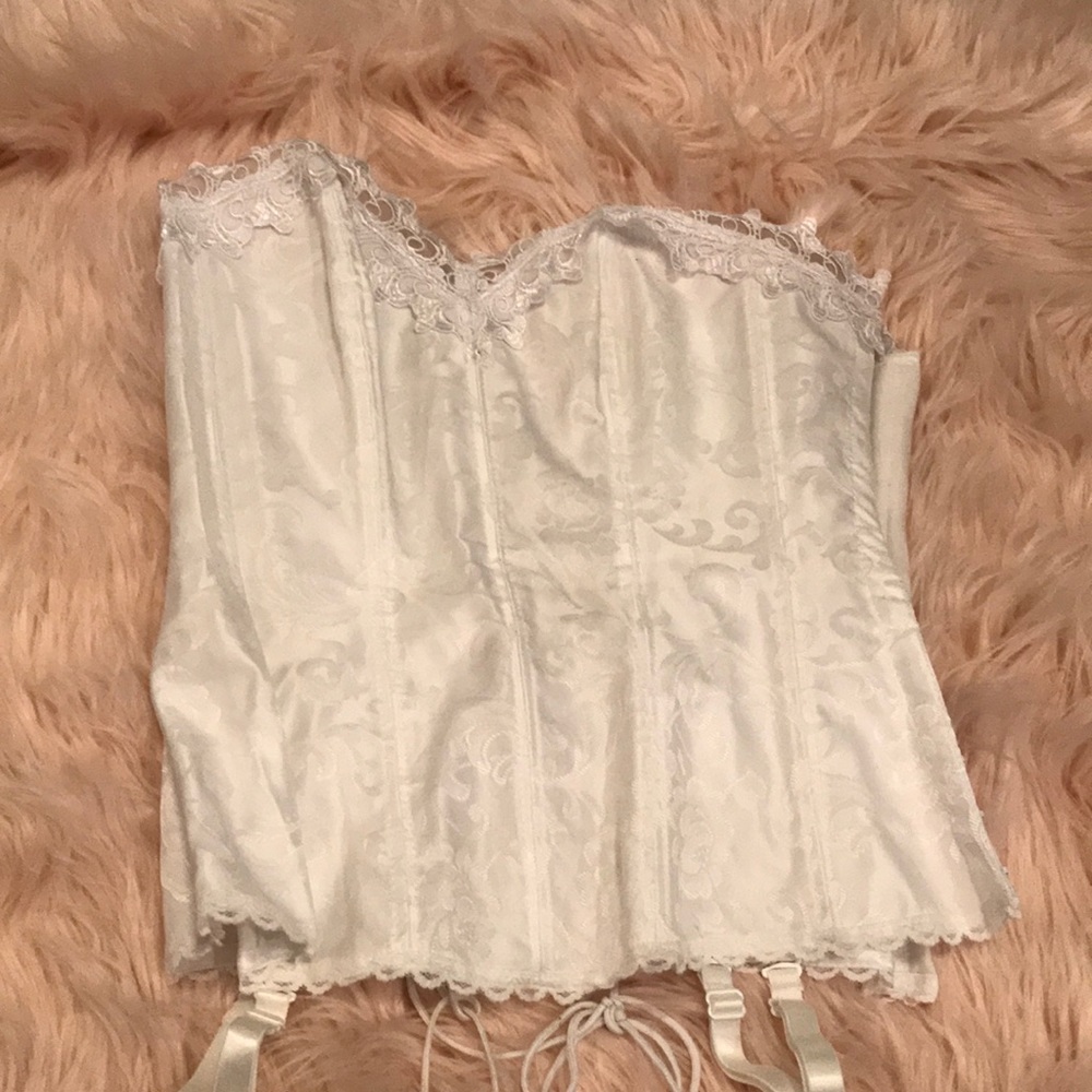 Donating 34 corset